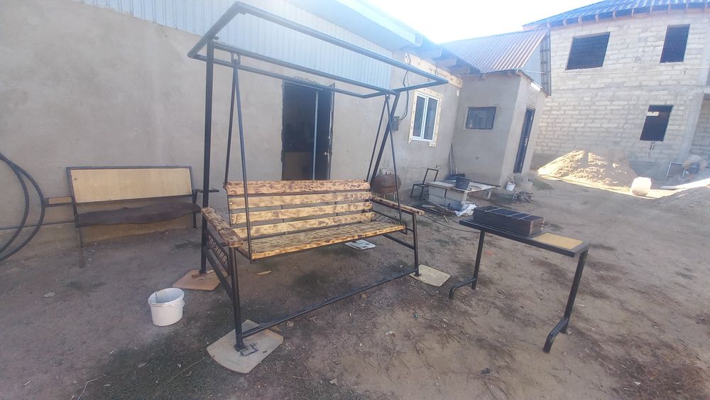 Продам качеля с навесом