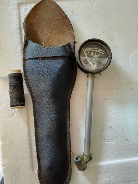 Продам манометр. Производство СССР.