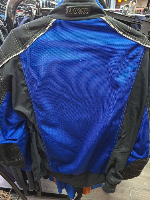 Работни дрехи...