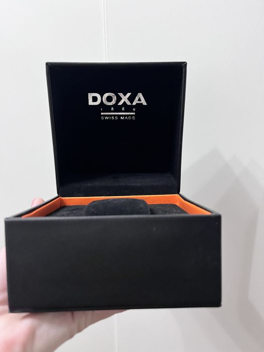 Cutie originala Doxa