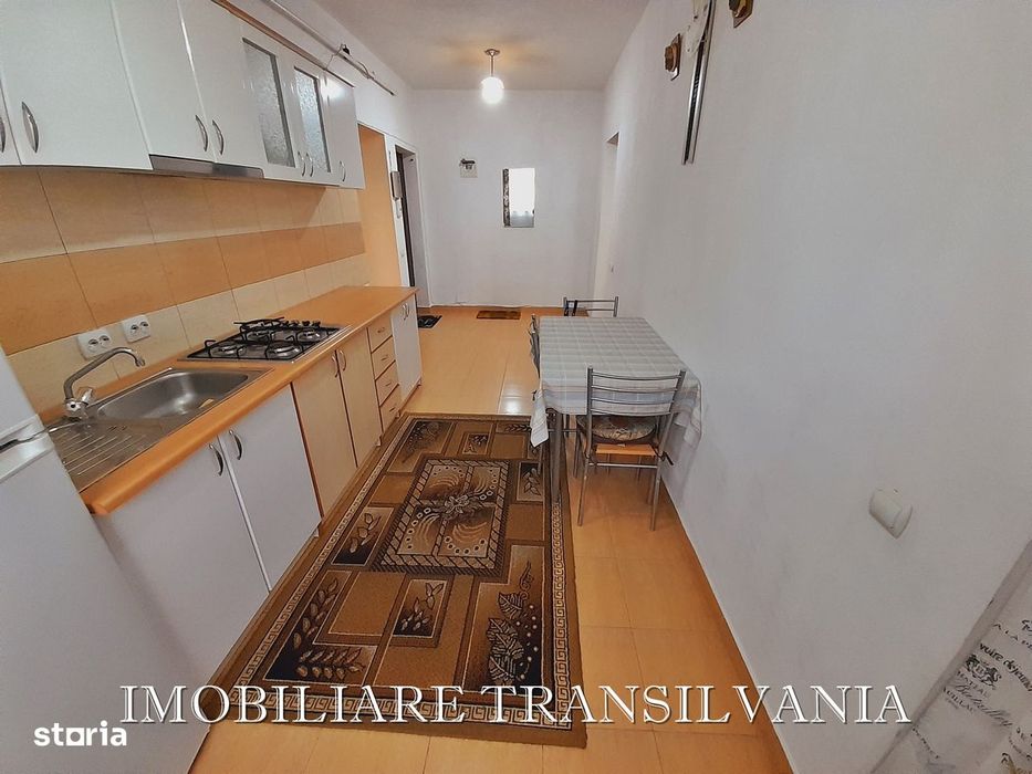 Apartament 2 camere de închiriat cu balcon, etaj 1,str.Subcetate