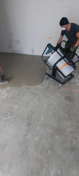 Услуги наливной пола.