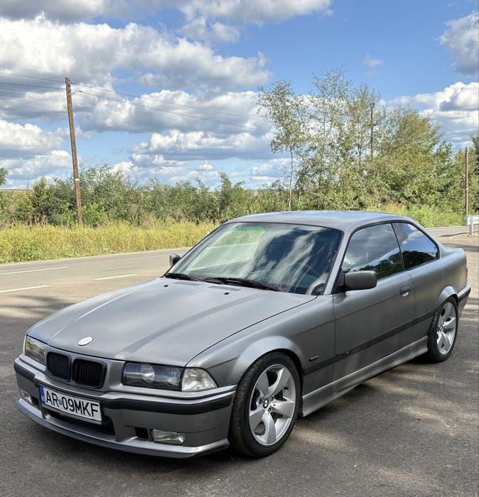 Bmw e36 coupe 318is Soimos • OLX.ro