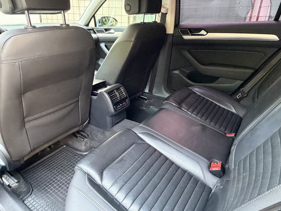 Volkswagen Passat B8 2016 2.0d 150cp FaruriLed/Suspensie/IncalzireVolan/Distronic+/Line&SideAsist/Camera/Piele KM REALI