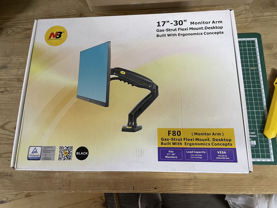 Кронштейн для монитора NB F80, газлифт, новый