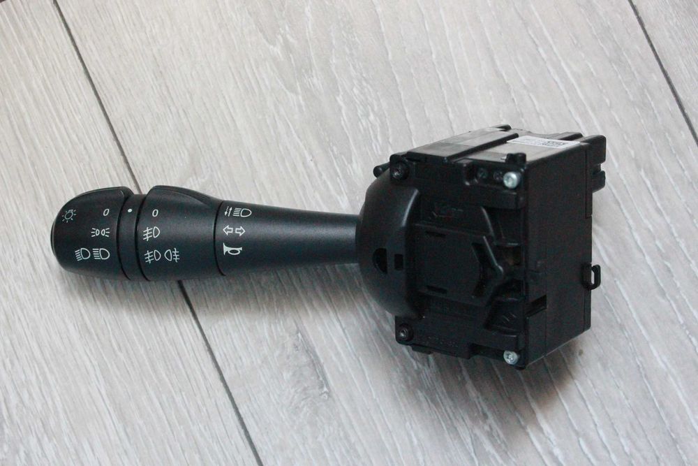 Bloc Lumini  Manetă Semnalizare Dacia Logan 2- Originală