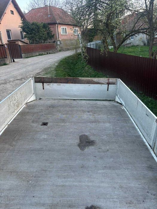 Mercedes Sprinter 413 platform