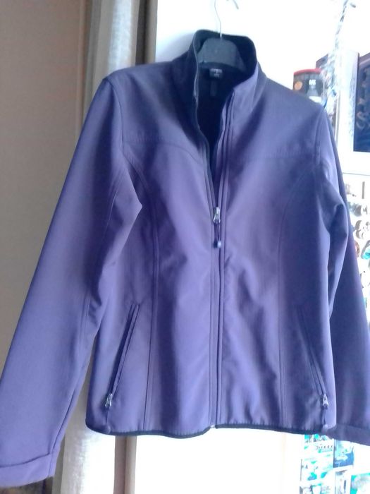 Дамски якета два броя.