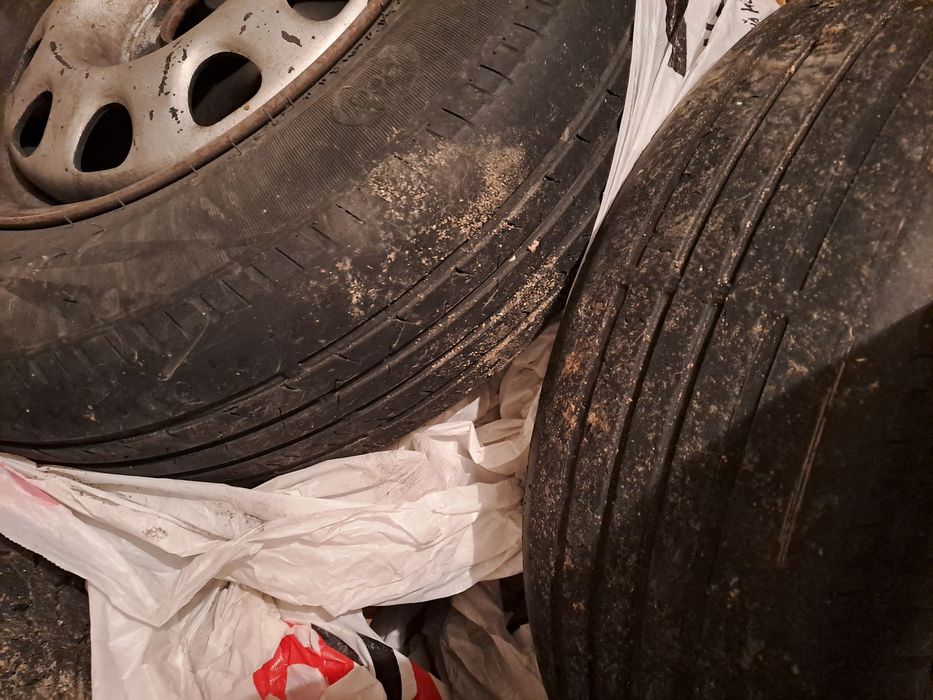 Продам 4 диска с резиной на 14