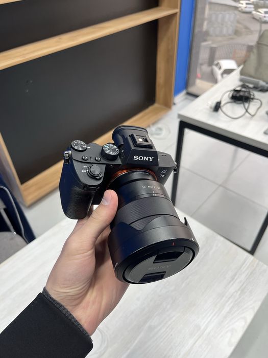 Srochno sotiladi sony alpha 7 lll