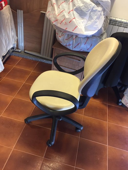 2 броя Офис стола