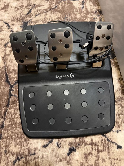 Logitech G29 Driving Force Racing