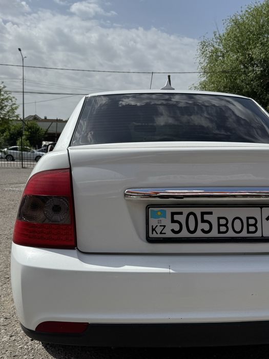 Приора 2011 года