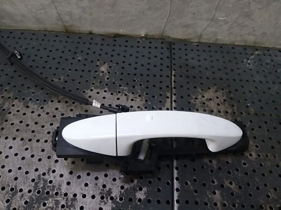 Maner usa dreapta fata ford transit courier bm5aa26412ah gn15a224a36