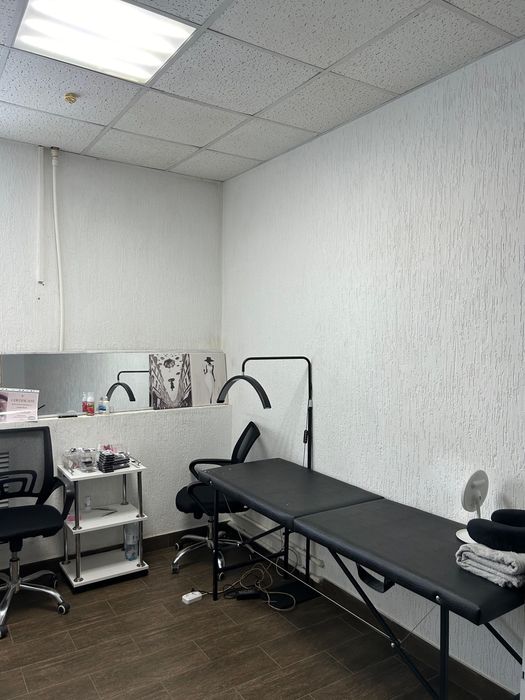 Сдается кушетка на наращевание ресниц