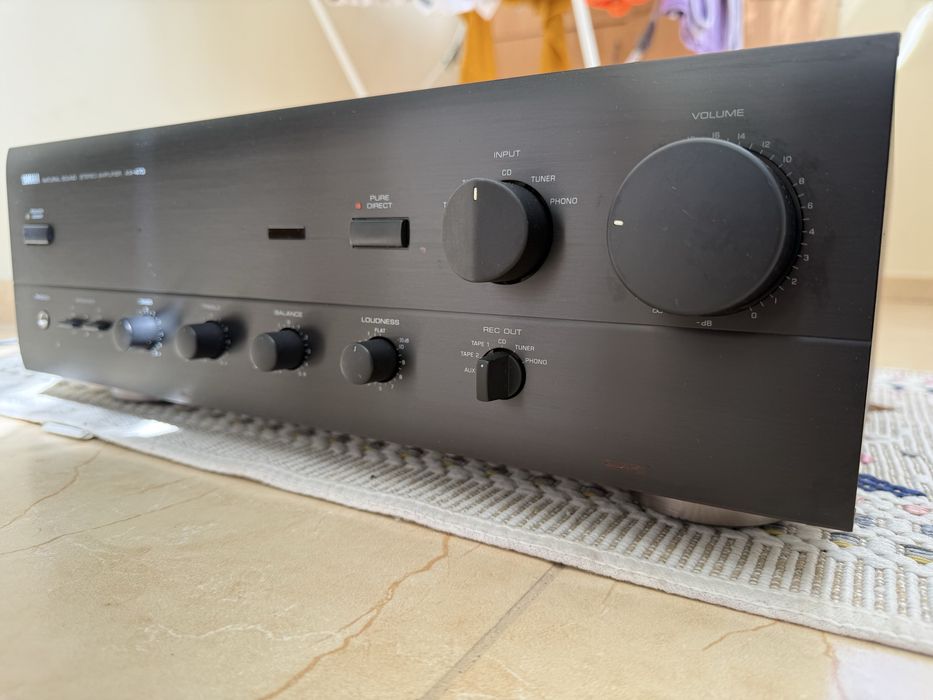 Yamaha AX-470 Стерео усилвател
