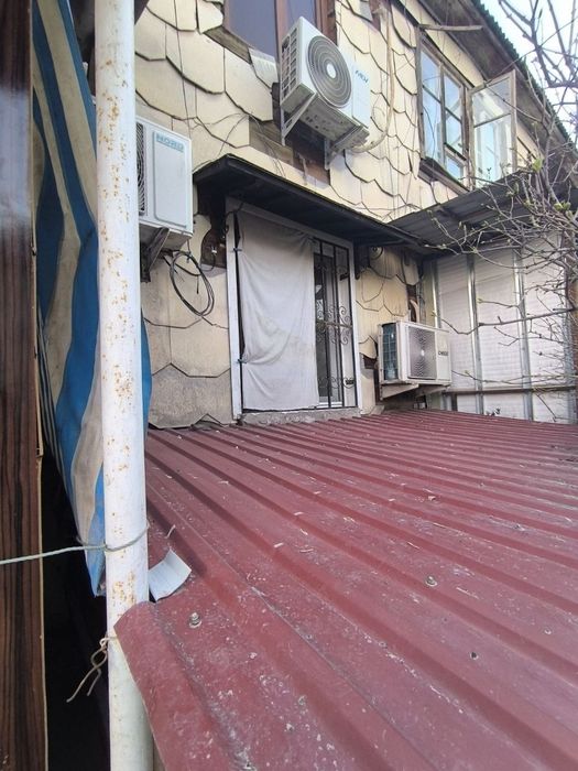 Продам 3 комнатную квартиру. Спутник -3. Первый этаж. 51 кв м