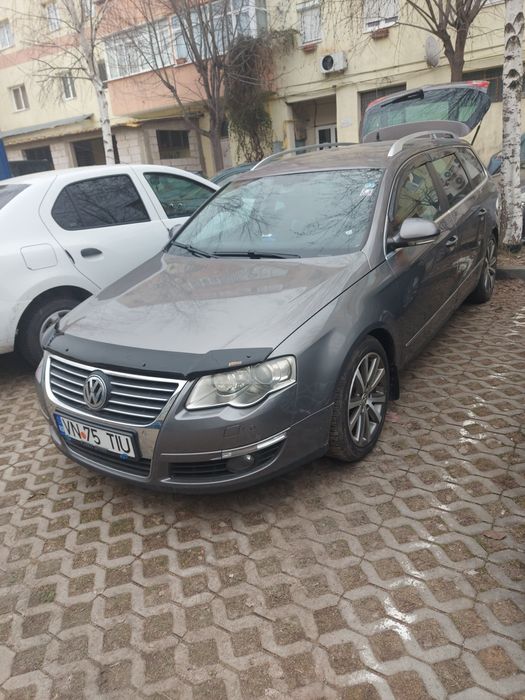 Vând passat  b6 din 2006.