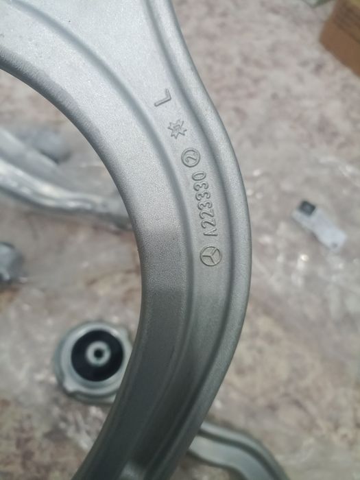 Рычаги ходовые Мерседес W223