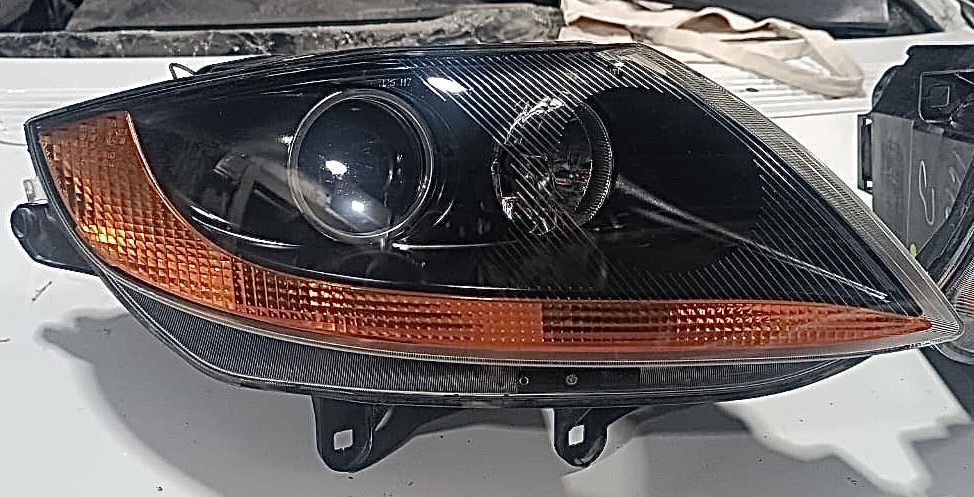 Фары БМВ Z4 E85.