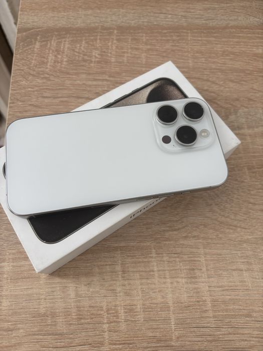 iphone 15 pro 128gbb