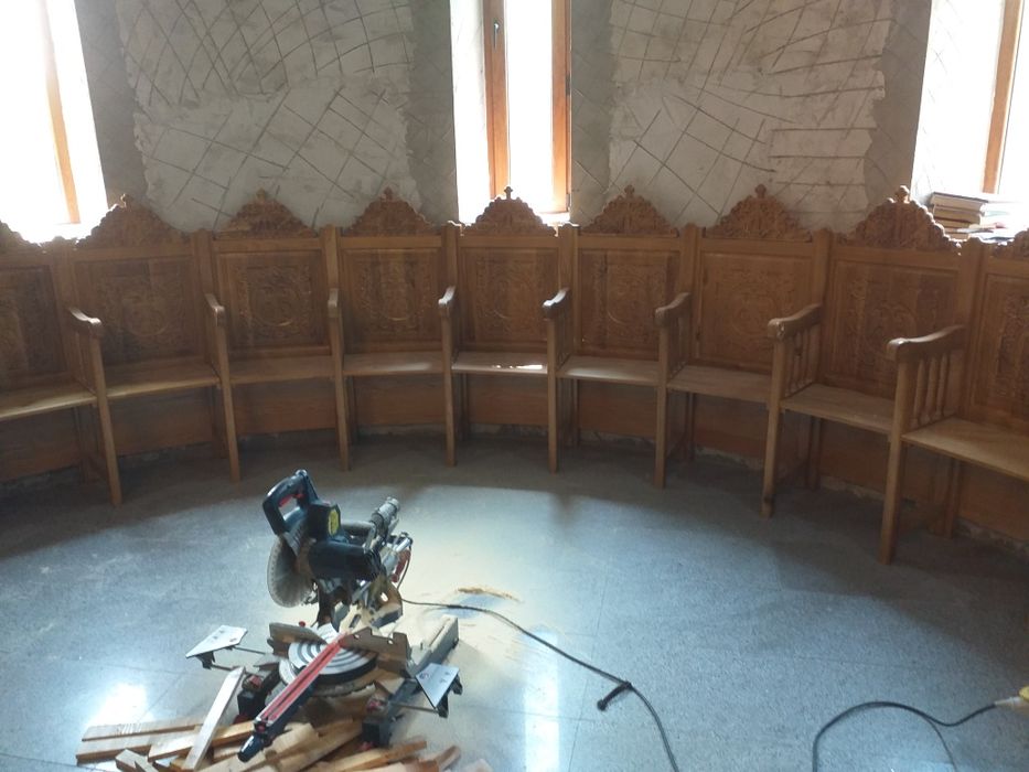 Strani si scaune bisericesti