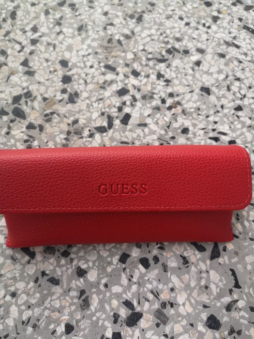 Guess слънчеви очила