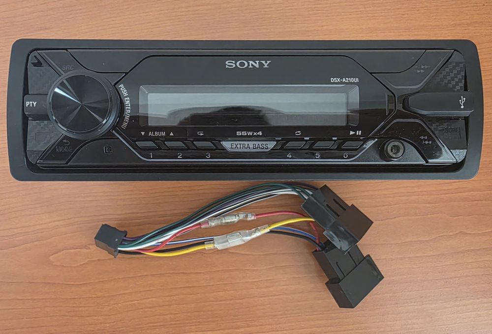 Sony DSX-A210UI 4x55 W