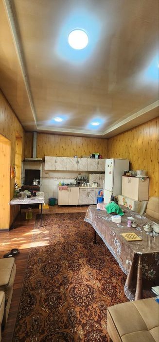 Охунбобоев 600м от Мечет 6.5сотка вдол дароги 6комнатная фасад 33м