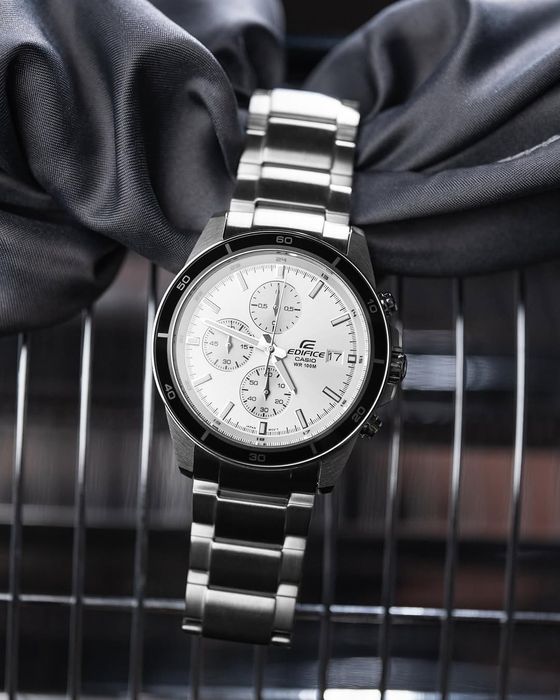 Soat Casio Edifice Chronograph EFR-526D, Original, 2 yil kafolat, 100-