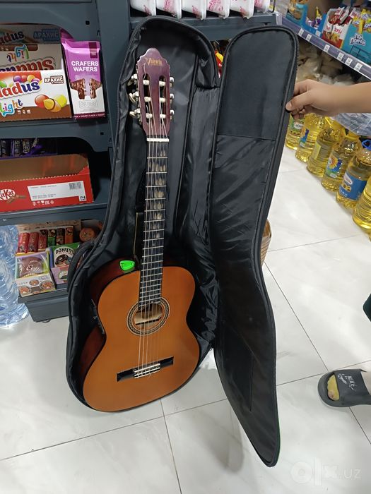 Valencia gitara elektronniy