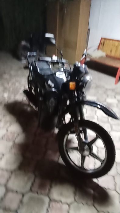 Продам мотоцикл 200 куб