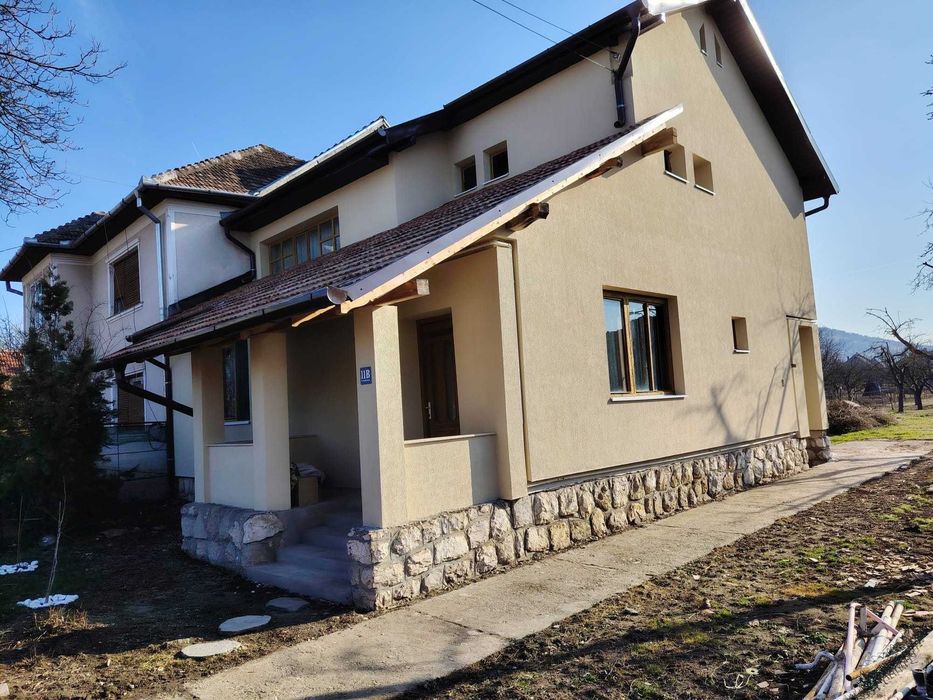 Proprietate in zona  exclusivista- teren generos, zona liniștită