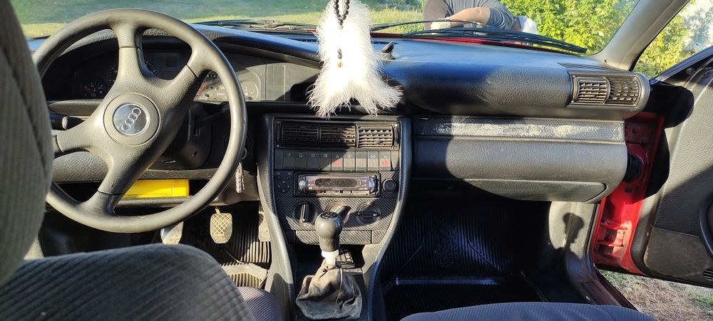 Продается ауди 100 с4