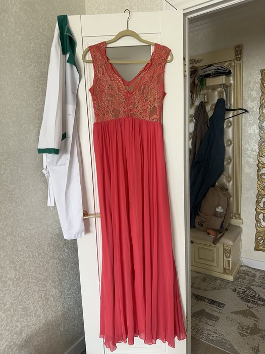 Вечернее платье для мероприятий