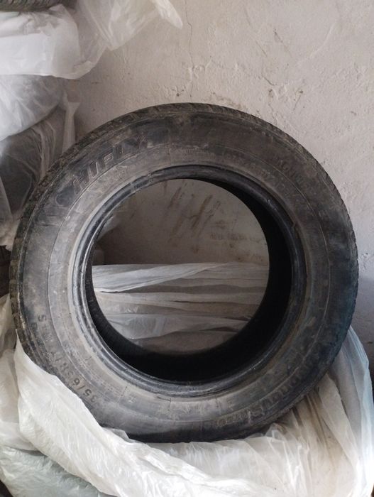 Шины на R17 продам 35000