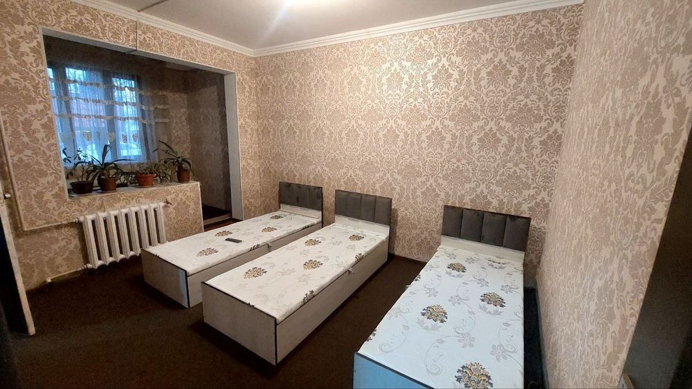 Аренда ,Чиланзар 3, Торговый центр. 2/1/4.  хамма нарса бор.