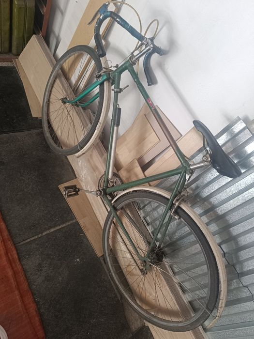 Спортивный велосипед шоссе