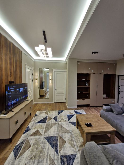 ТЦ Самарканд Дарваза. Отличная локация, современный ремонт.