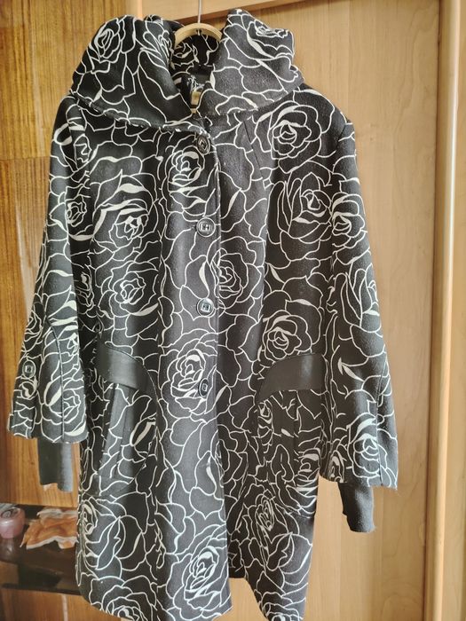 Продам женское пальто