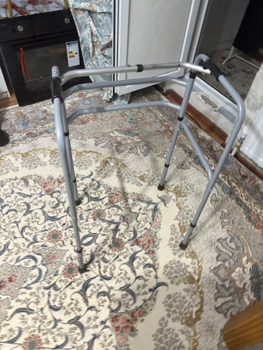 ходунок для взрослых новый продам