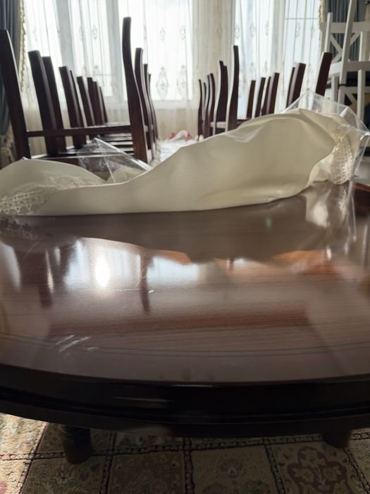 Срочно продам стол