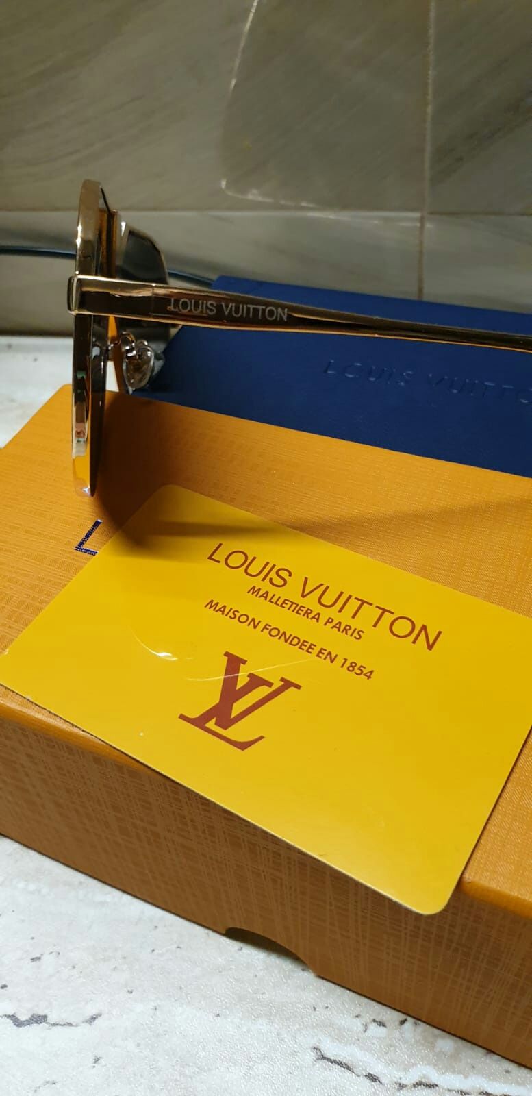 Ochelari soare Louis Vuitton originali cutie Potigrafu • OLX.ro