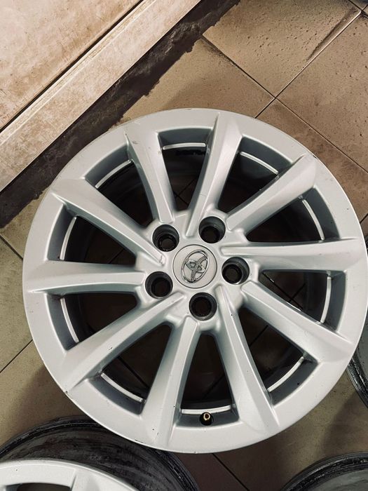 Оригинальные диски от камри 75