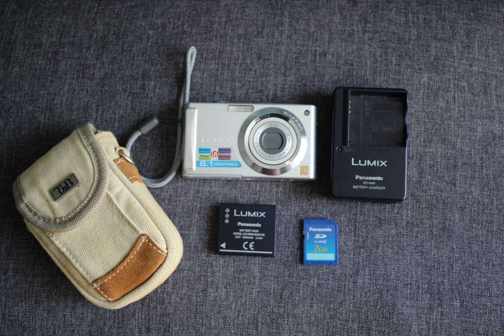Aparat foto  compact Panasonic