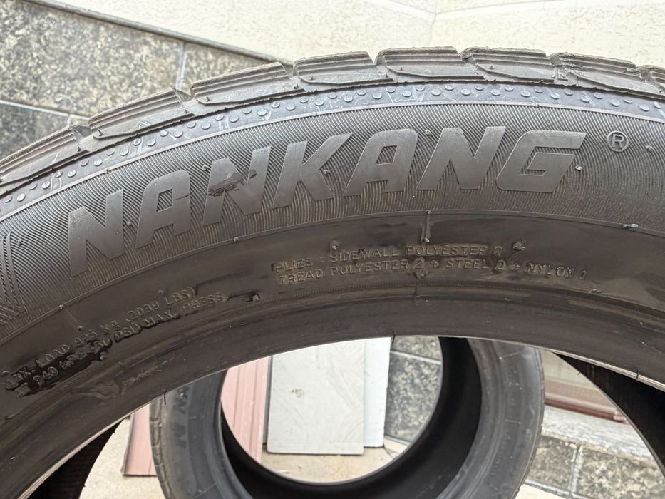 Зимние шины 235/55/R19