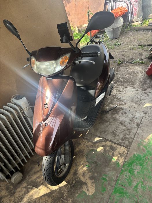 Продам мопед Honda Dio af 68
