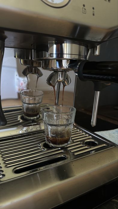 Sage Barista Express Impress - impecabil, gata de utilizare