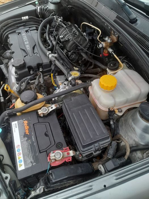 Lassette 1.6 2013 yili hamma xarajati qilingan aftomat