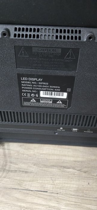 Продавам телевизор CROWN за части